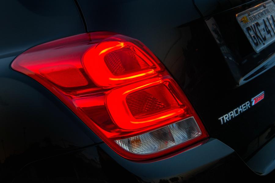 Детали экстерьера Chevrolet Tracker Midnight 2018 года  (фото 3 из 8)